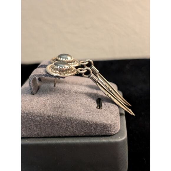 Vintage Signed 925 Sterling Silver Navajo Hematite Feather Dangle Post Earrings - Picture 3 of 7